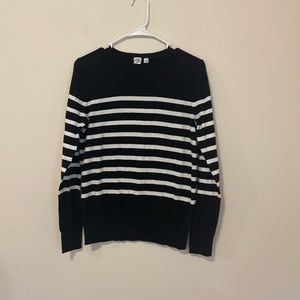 Gap Sweater